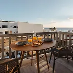 Apartment Sea La Vie Apartment, Steps From The