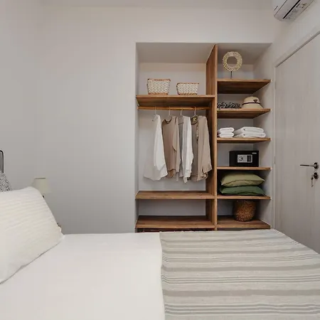Sea La Vie Apartment *