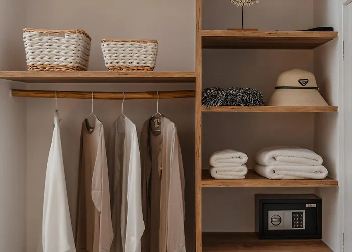 Sea La Vie Apartment, Steps From The Apartment *